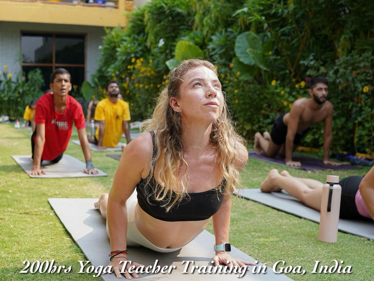 Corso di formazione insegnanti di yoga di 300 ore a Varkala, Kerala, India