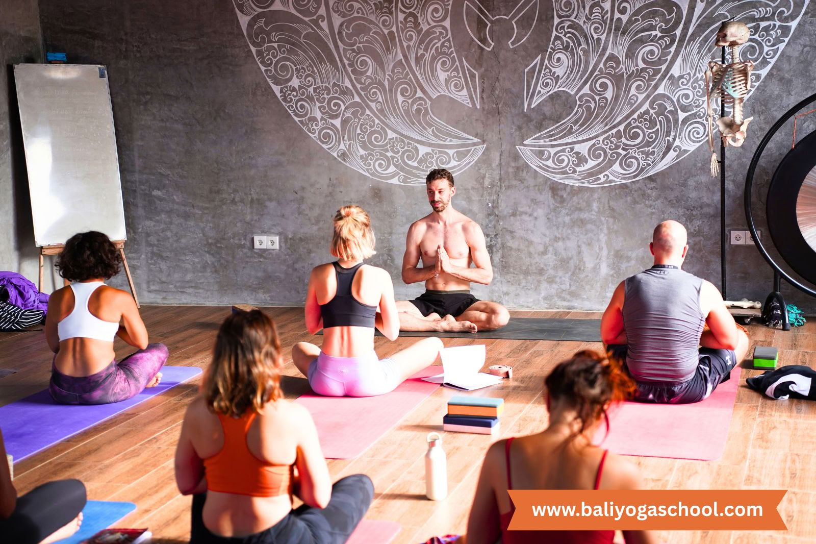 Corso di formazione insegnanti di yoga di 300 ore in Thailandia