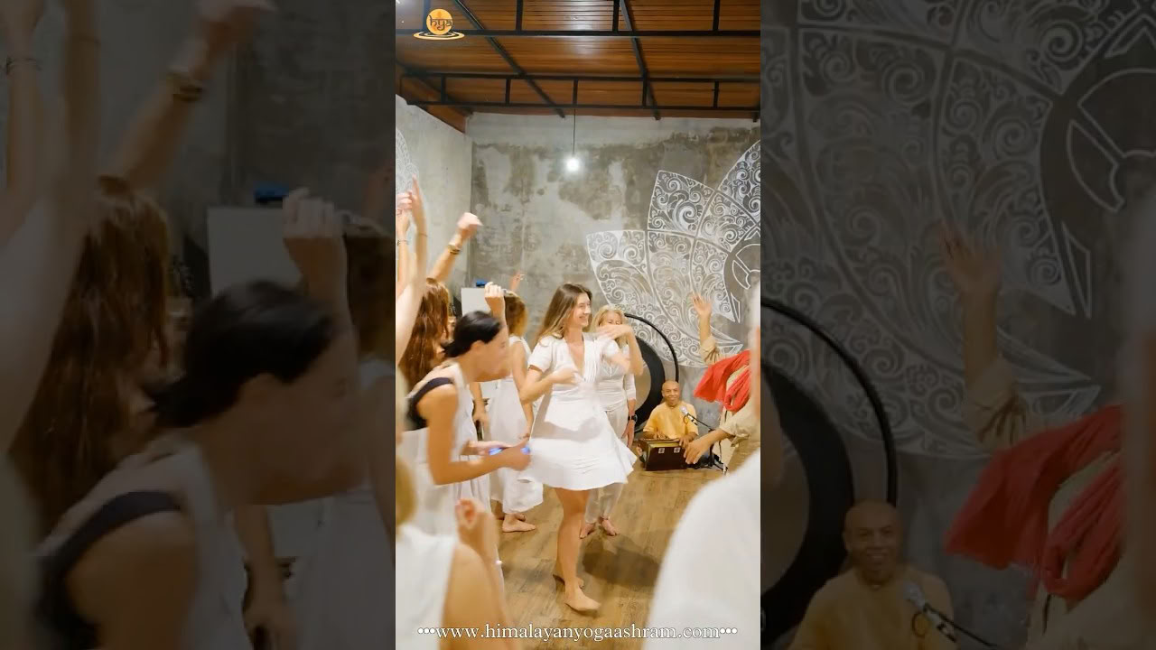 Protetto: Formazione Insegnanti di Yoga di 200 Ore a Bali Privata