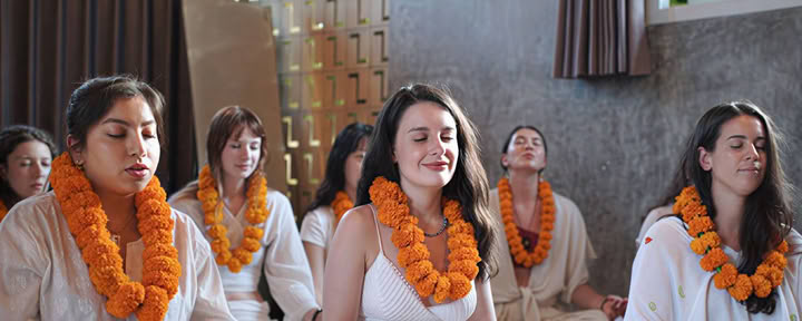 Formazione Insegnanti di Yoga di 100 Ore in Cambogia