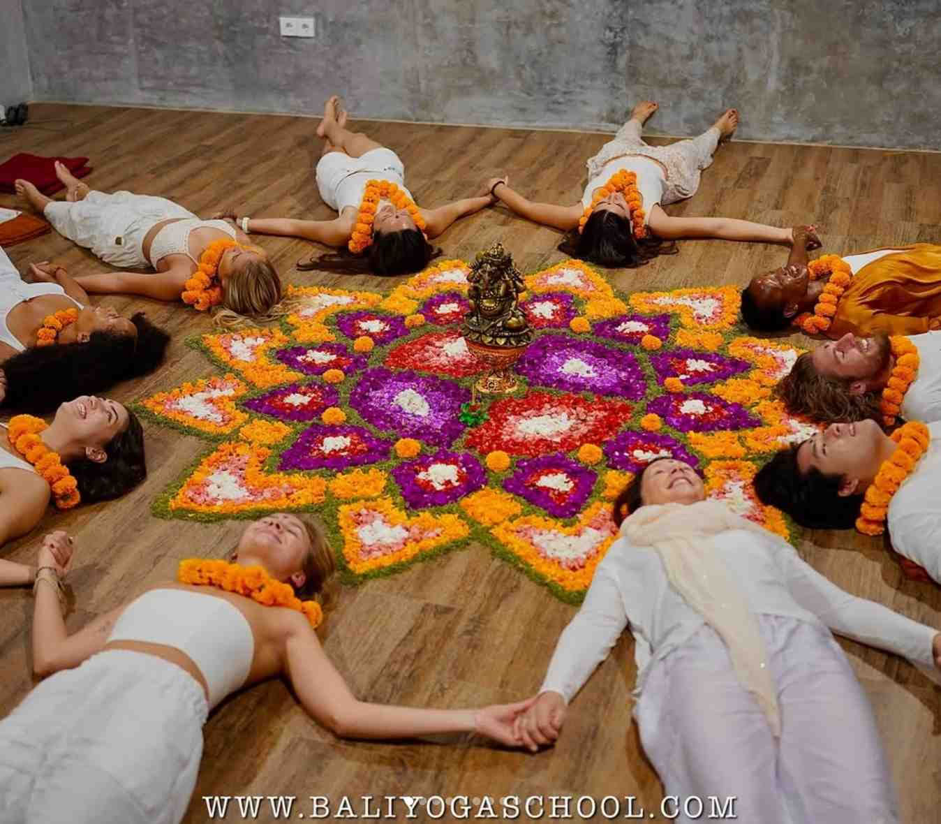 Formazione insegnanti di Yin Yoga di 50 ore a Ubud, Bali