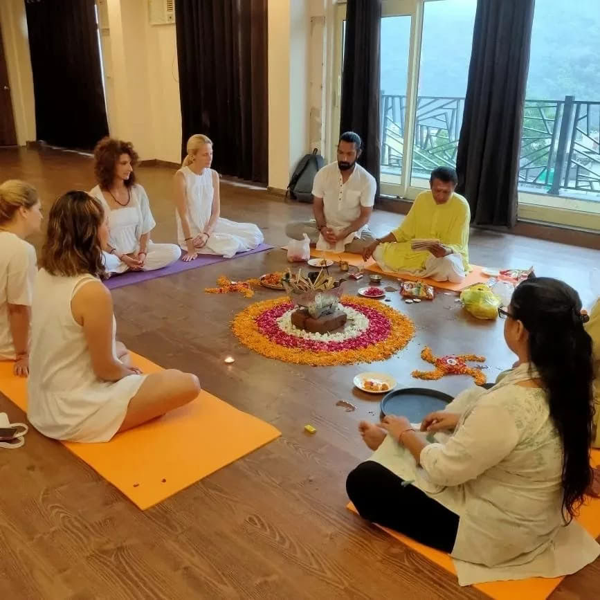 Ritiro di yoga e benessere di 7 giorni a Rishikesh, India