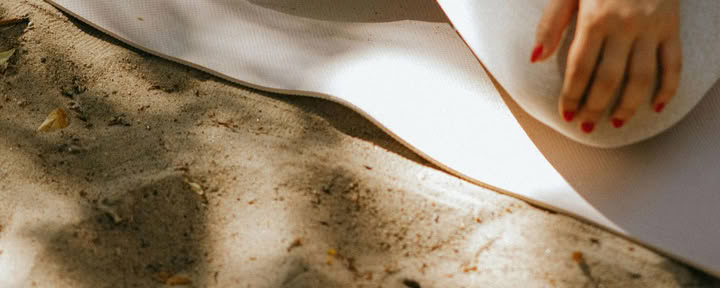 Oasis Wellness: Mindfulness e Meditazione nel Deserto