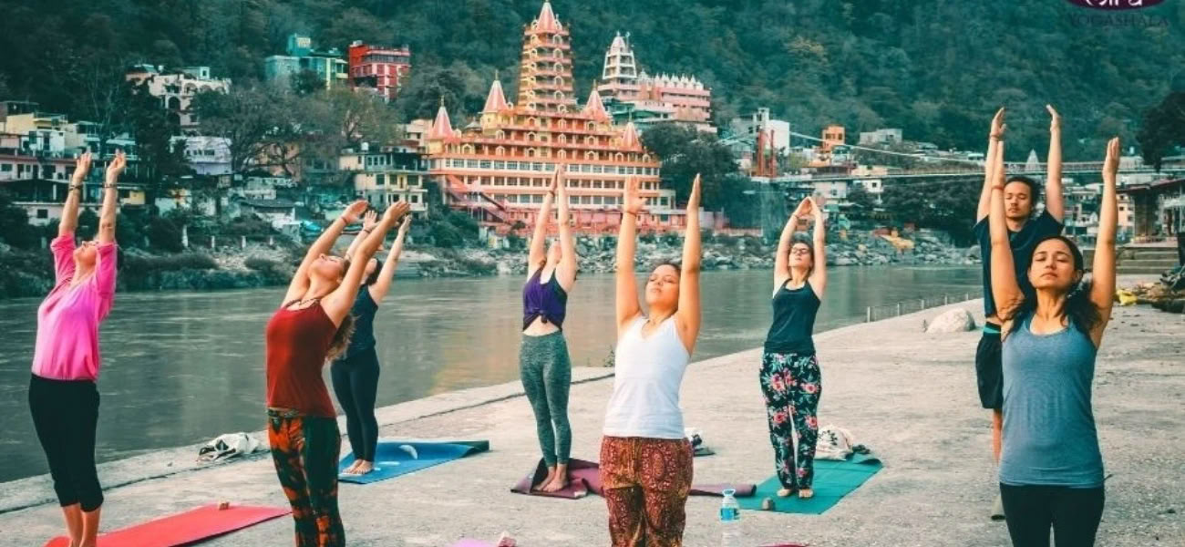 24 giorni di formazione insegnanti di yoga RYT 200 ore