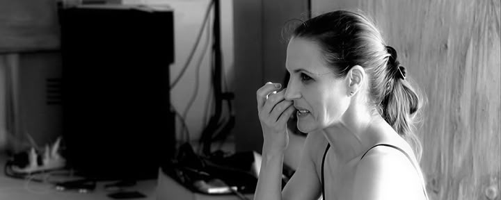 Julie Stanzak: poesia e necessità del movimento