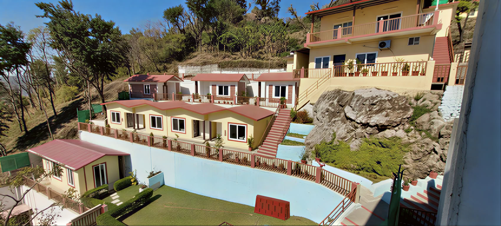 3 e 7 giorni di ritiro yoga e benessere a Rishikesh