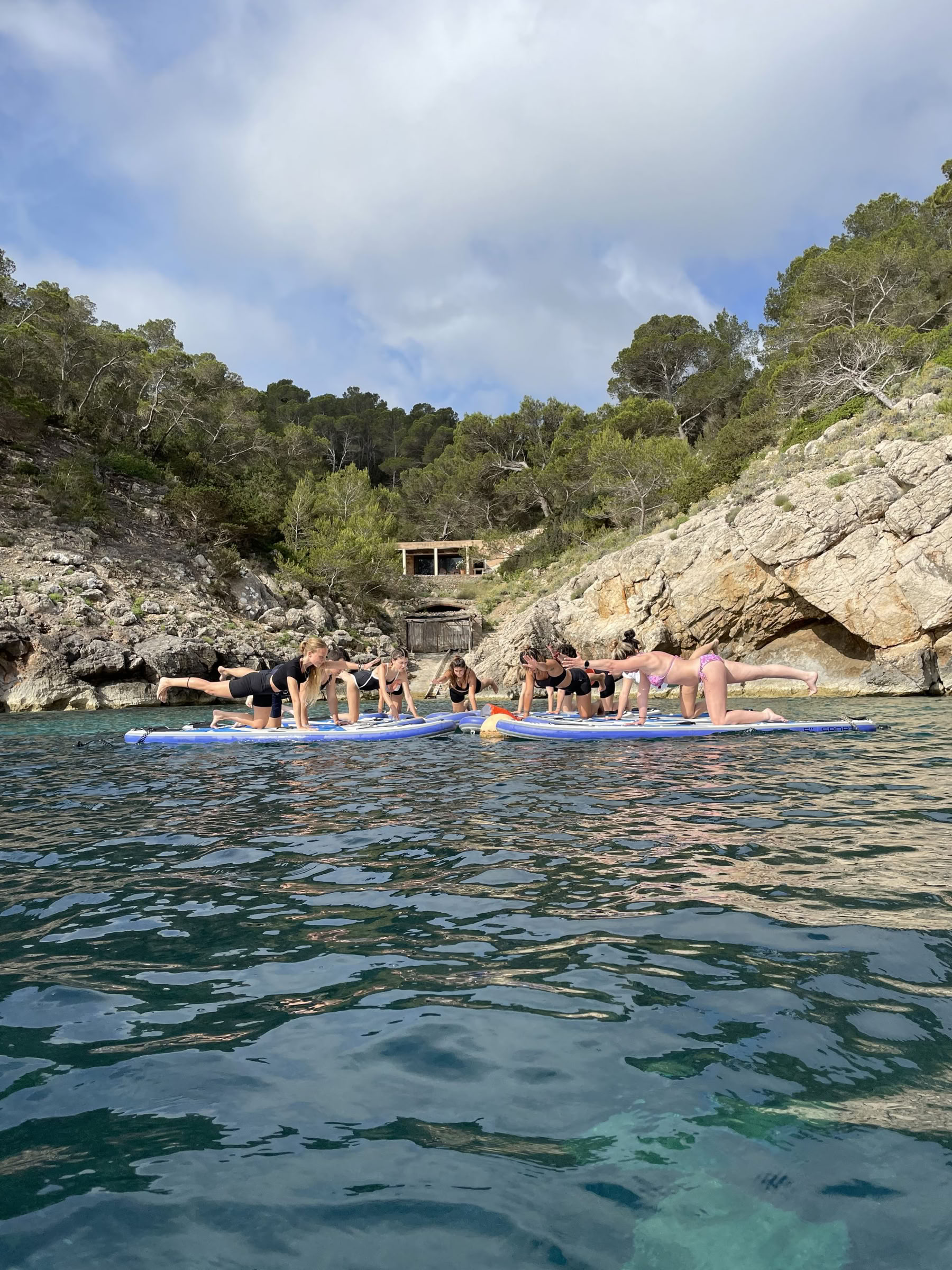 Vinyasa Yoga a IBIZALOE (San Antonio)