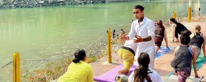 Corso di formazione insegnanti di yoga di 200 ore