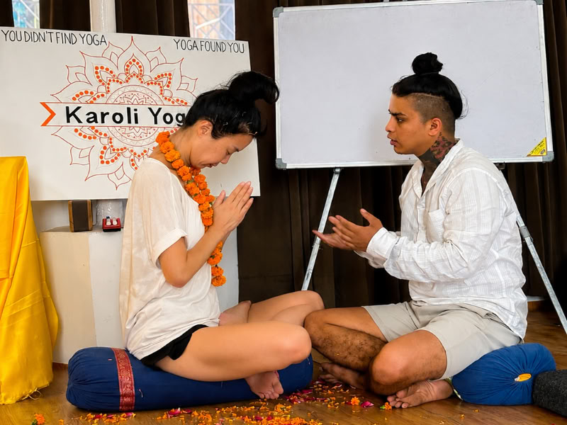 Corso di formazione insegnanti di yoga Yin e Yang di 50 ore a Rishikesh – dal 1° al 7 gennaio 2026