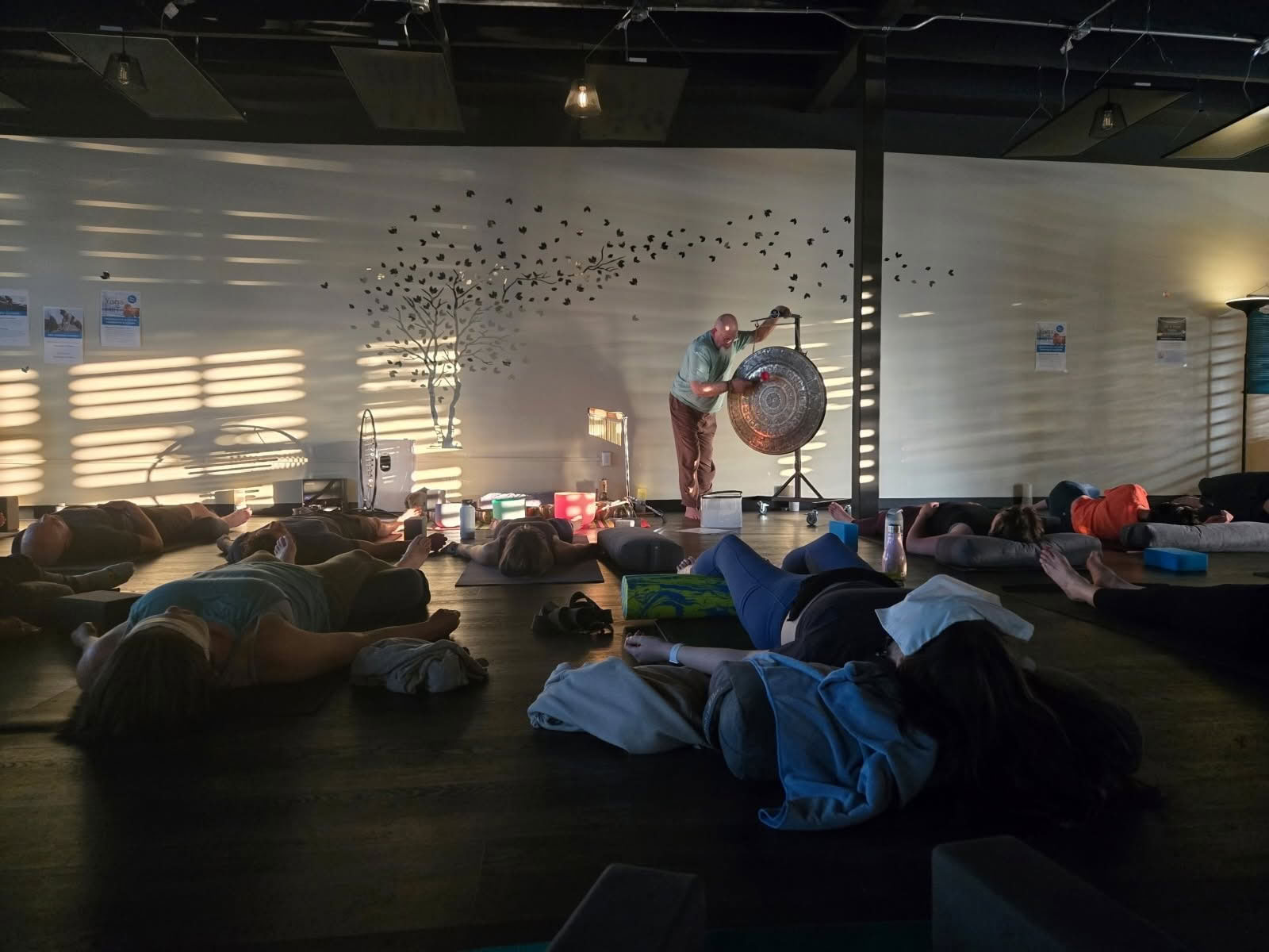 Bagno sonoro di Yin Yoga e Yoga Nidra