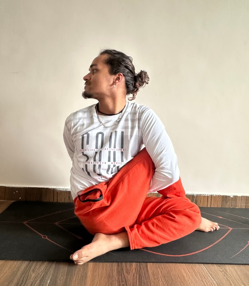 Corso di formazione insegnanti di yoga di 300 ore a Dehradun