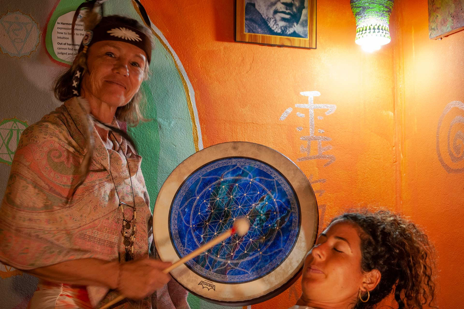 Meditazione con campane tibetane per la guarigione sonora in Thailandia, Krabi