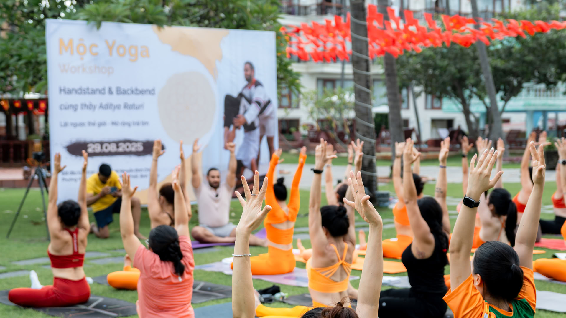 Formazione Avanzata per Insegnanti di Yoga di 300 Ore