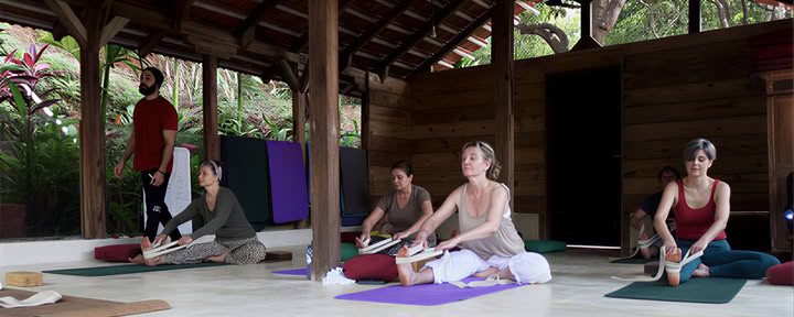 Corso di formazione insegnanti di yoga Ashtanga Vinyasa e Yin di 200 ore