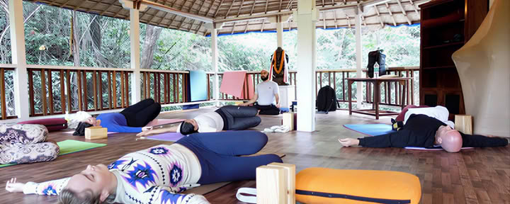 Formazione Insegnanti di Yin Yoga e Meditazione da 200 Ore