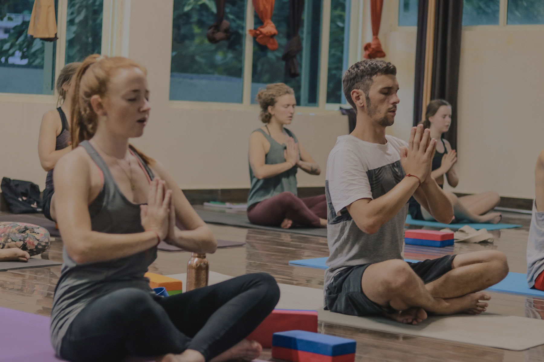 Corso di formazione per insegnanti di Aerial Yoga – dal 25 gennaio al 29 gennaio 2027