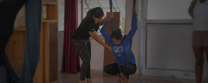Corso di formazione per insegnanti di Aerial Yoga – dal 25 gennaio al 29 gennaio 2027
