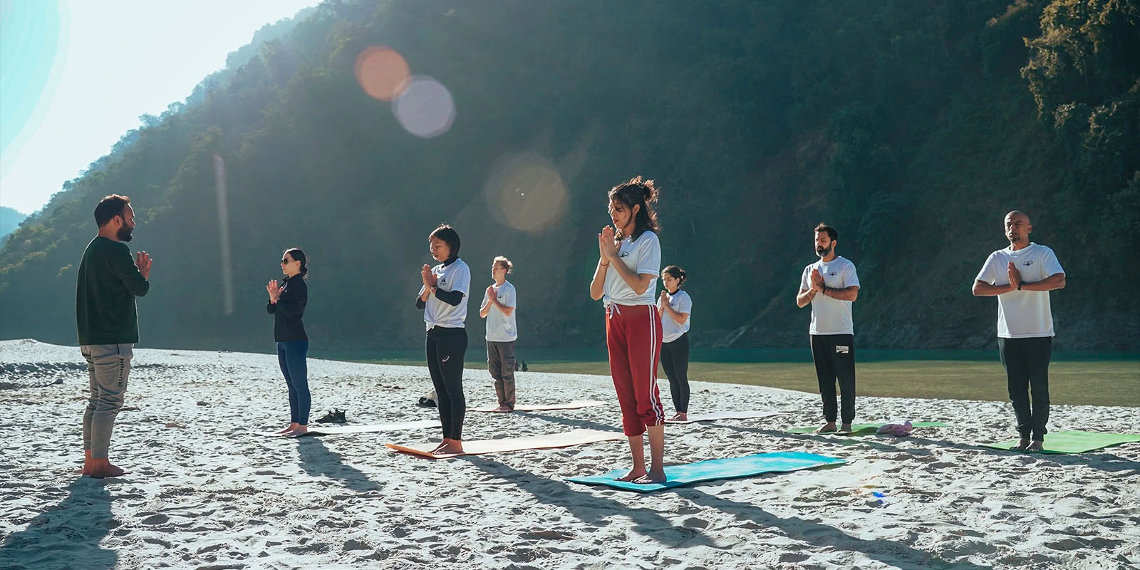 Ritiro di yoga e guarigione di 7 giorni a Rishikesh, India