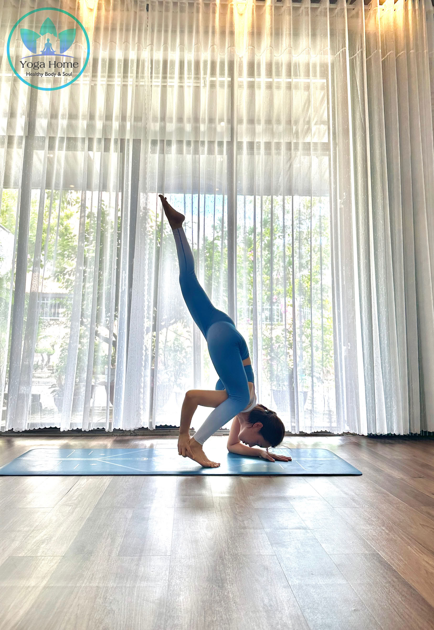 Corso di formazione insegnanti di yoga di 200 ore presso Yoga Home School