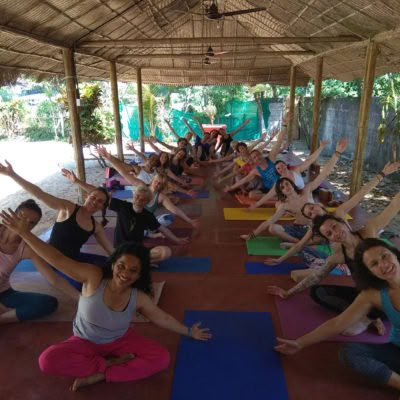 Ritiro di yoga zen di 7 giorni a un solo cuore ad Alleppey, Kerala, India