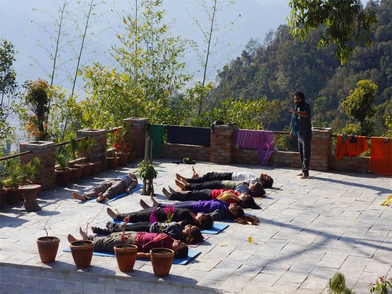 Trekking yoga sul circuito dell’Annapurna con il lago Tilicho in Nepal – 20 giorni