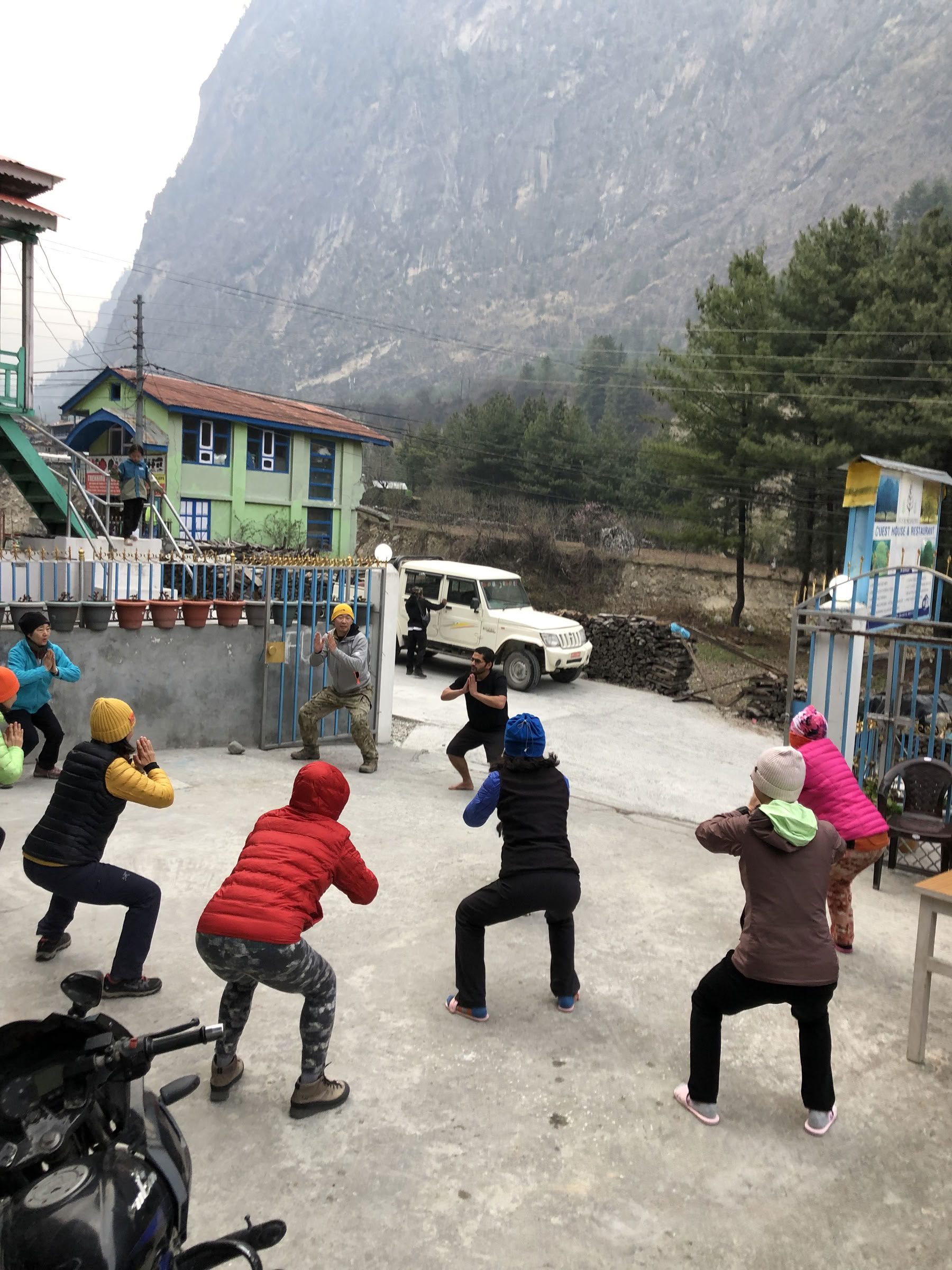 Trekking yoga sul circuito dell’Annapurna con il lago Tilicho in Nepal – 20 giorni
