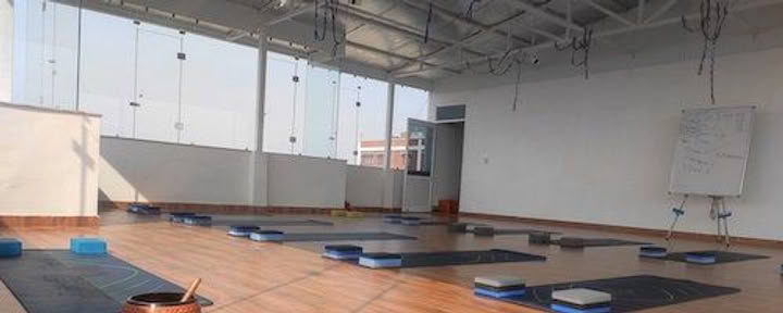 200 ore di formazione insegnanti di yoga - Percorso 1