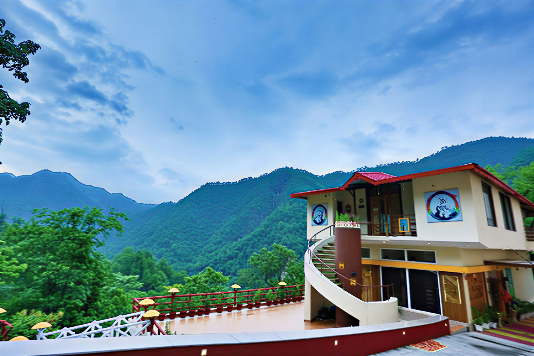 Veda5 Ayurveda & Yoga Ritiro Rishikesh
