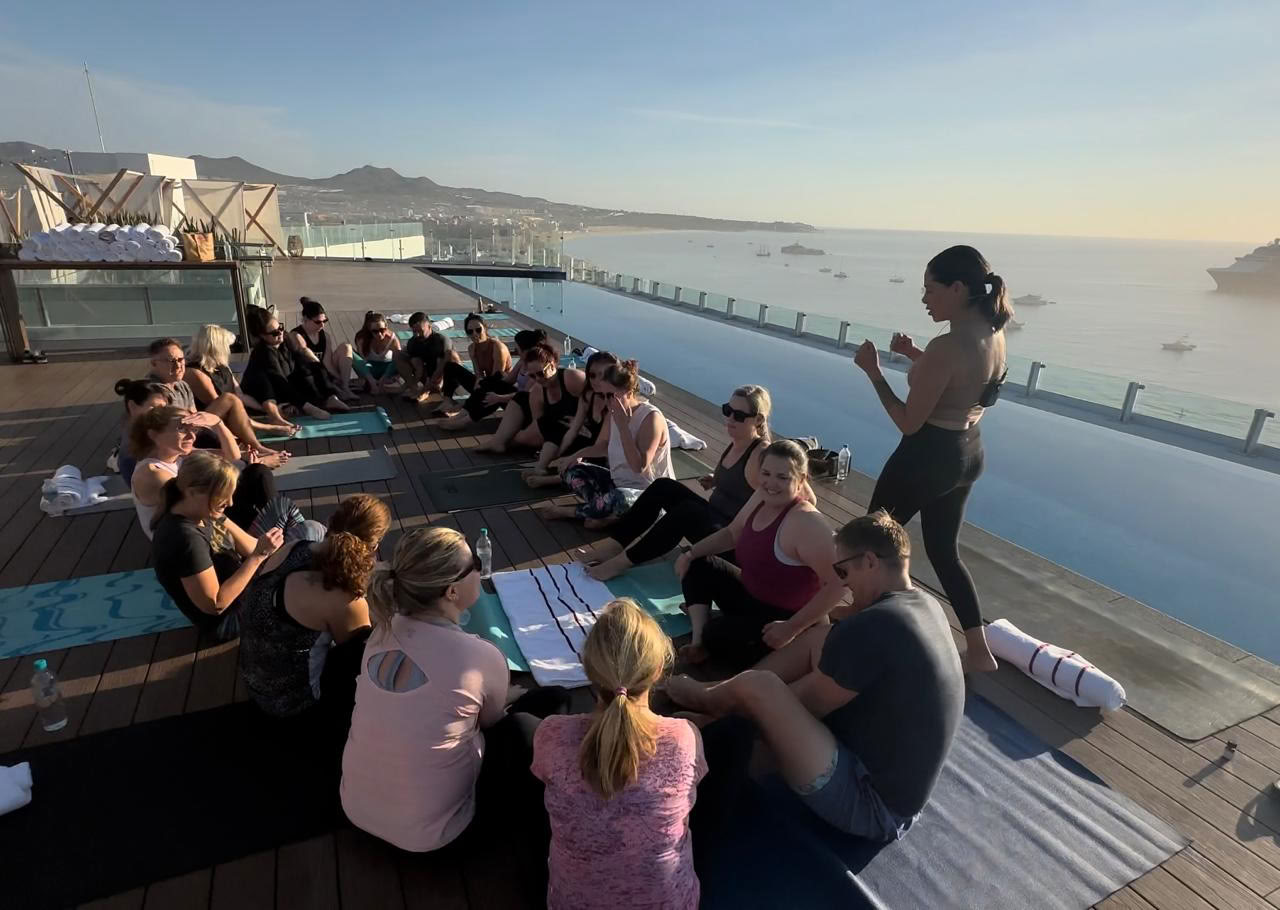 Baja Moon Yoga – Cabo Yoga Shala · Addio al Nubilato Aziendale Privato per il Tempo Libero