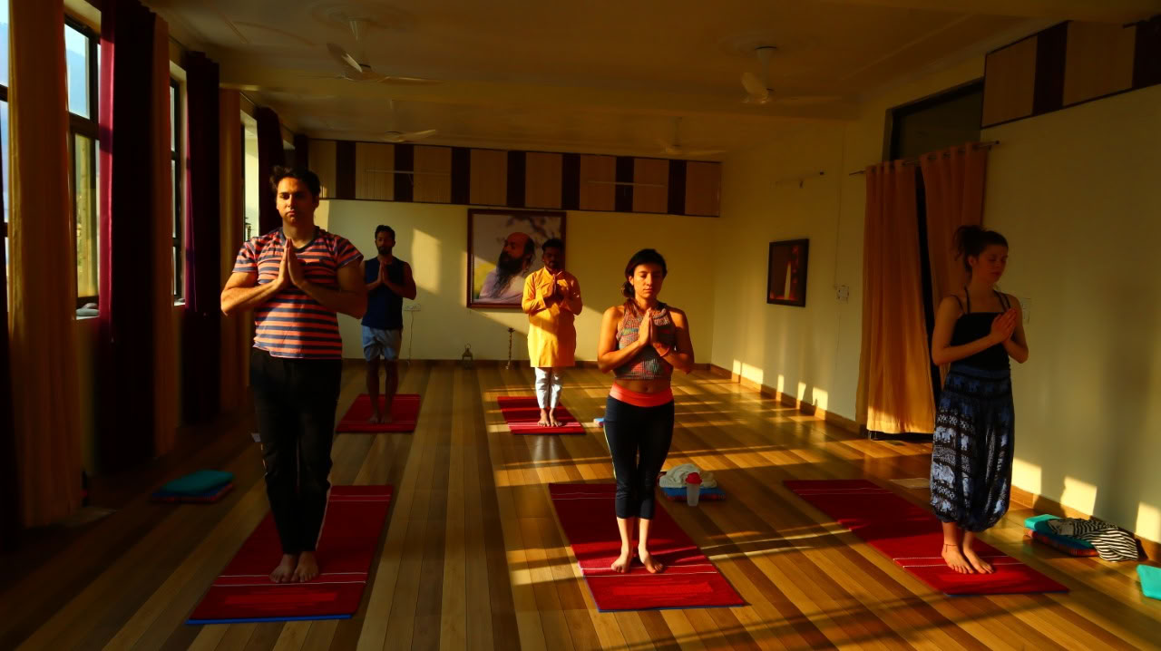 YOGA ESSENCE: Formazione Insegnanti di Meditazione Ashram