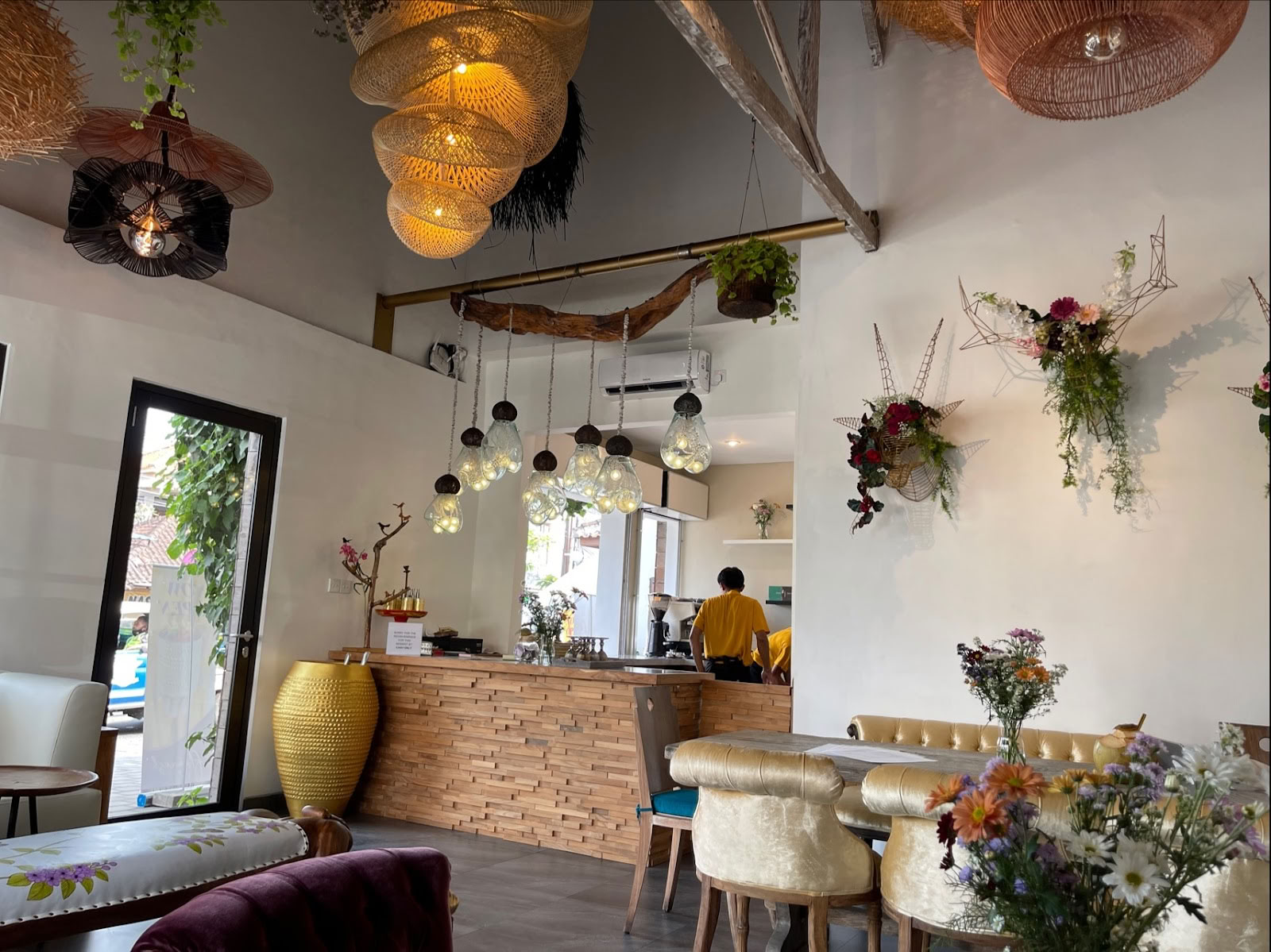 Heart Space Bali - Studio di Yin Yoga e Olistico