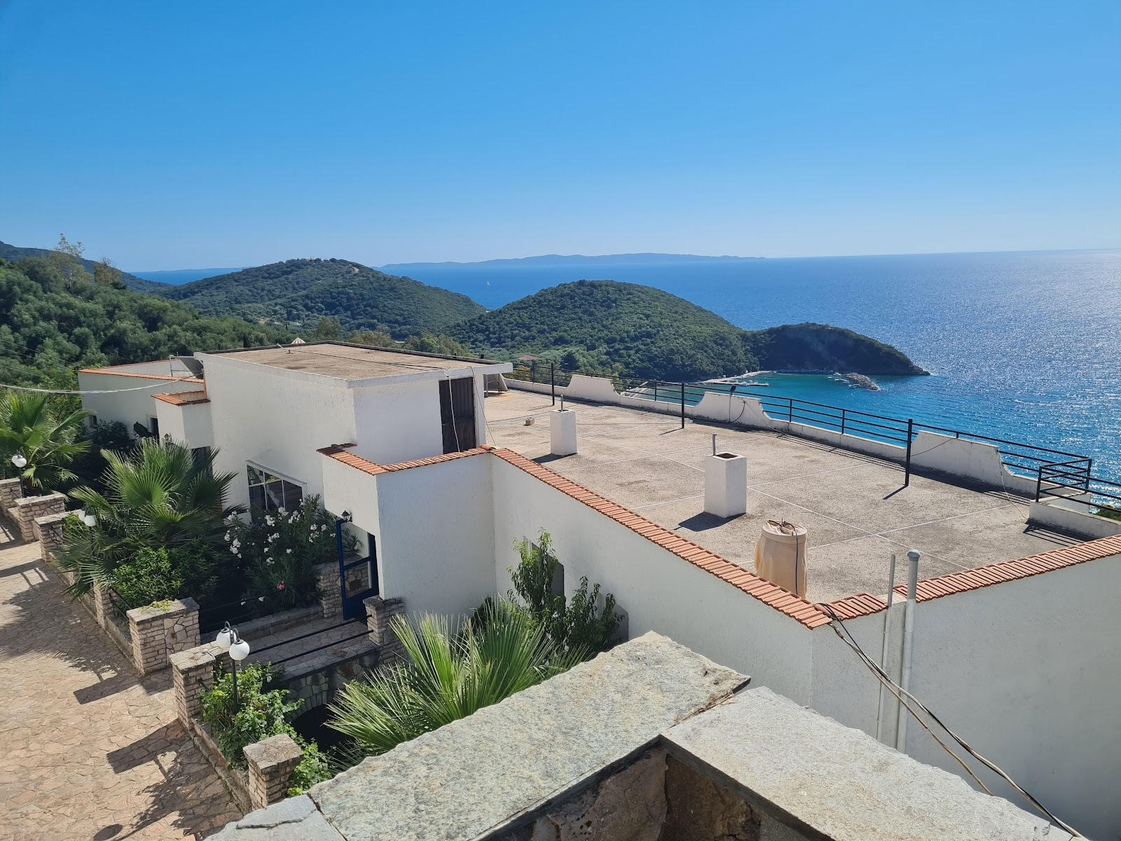 Hotel Arilla Beach