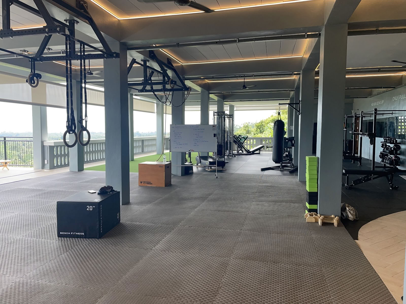Gym Gravity Movement
