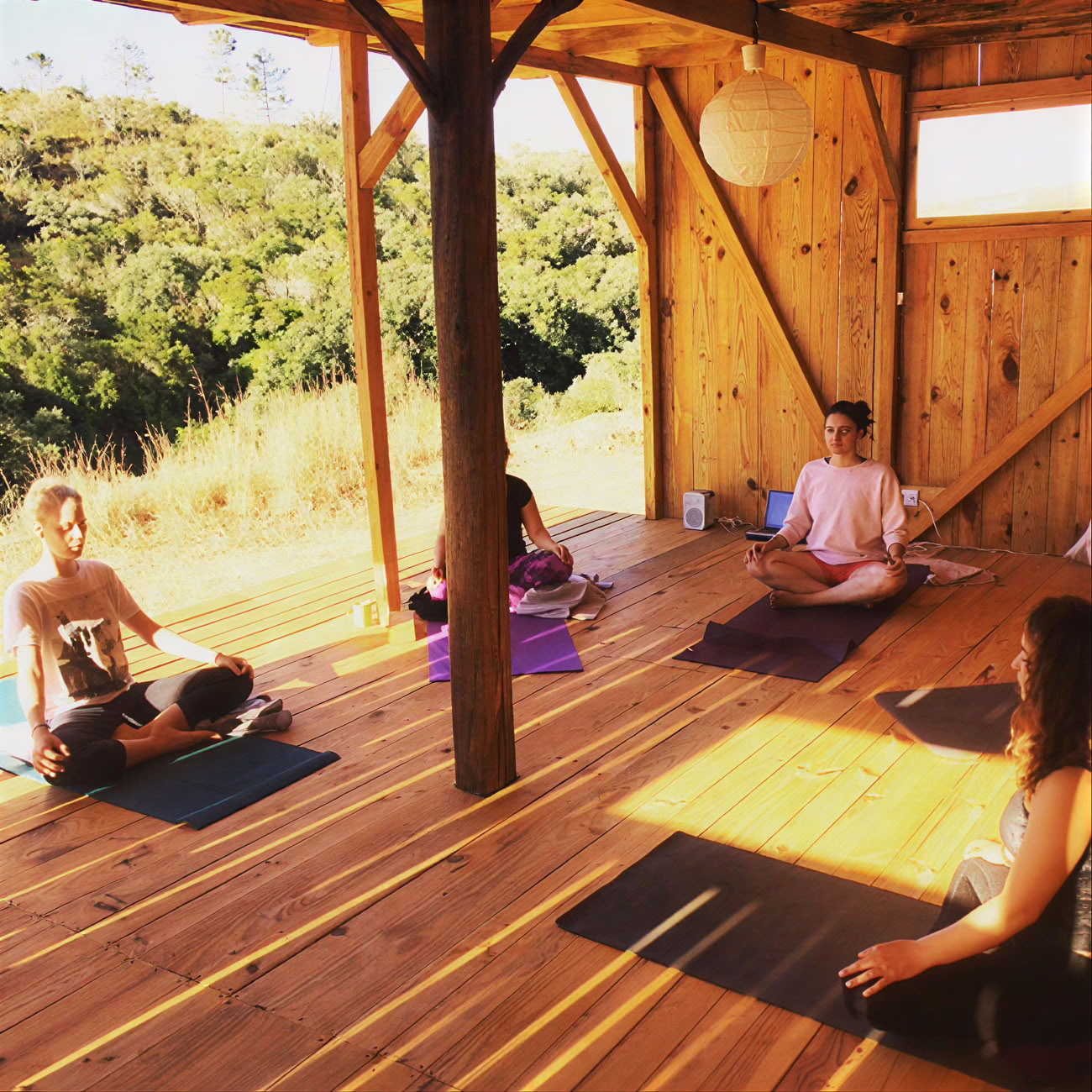 Ocean & Yoga Lavoro corporeo olistico e terapia somatica, ritiri trasformativi, Portogallo, Aljezur, Algarve