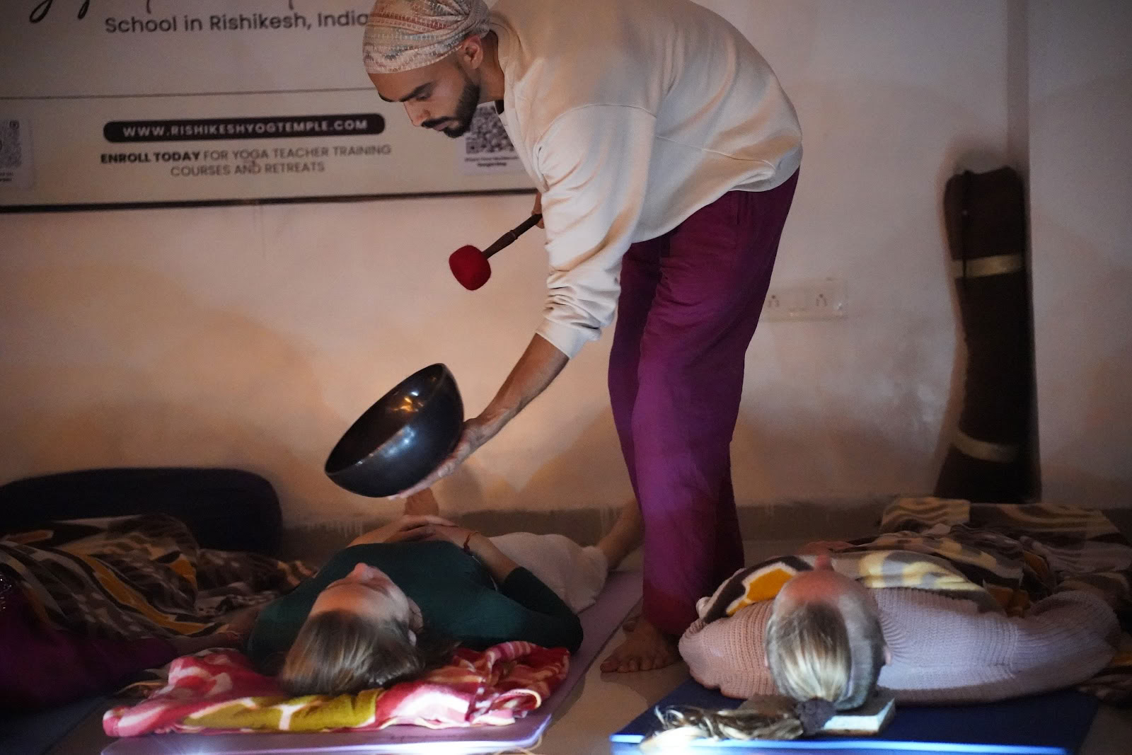 Kaivalyam Yoga School - Formazione per insegnanti di yoga a Rishikesh