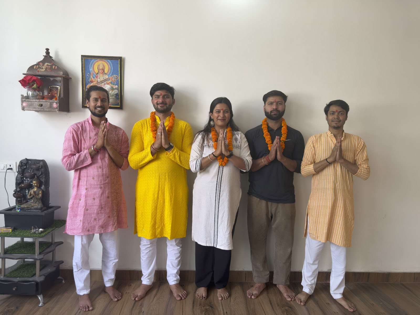 Lezioni di yoga Kunwar | Lezioni di yoga a Dehradun | Corso di yoga a Dehradun | Formazione insegnanti di yoga a Dehradun