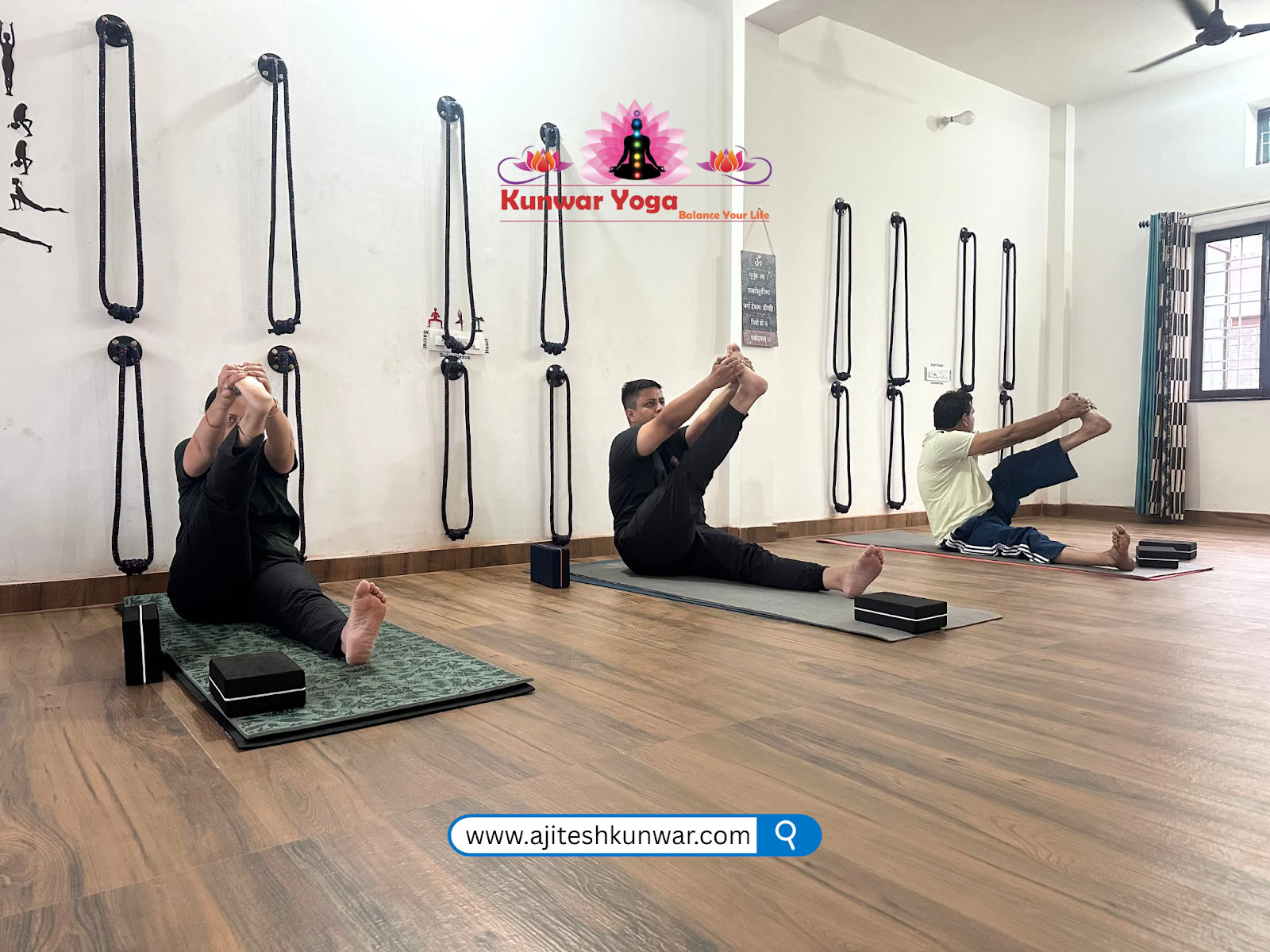 Lezioni di yoga Kunwar | Lezioni di yoga a Dehradun | Corso di yoga a Dehradun | Formazione insegnanti di yoga a Dehradun