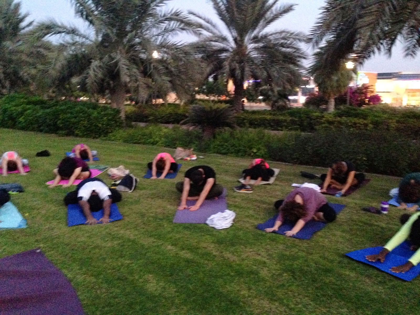 Lezioni gratuite di yoga della comunità Lakshya