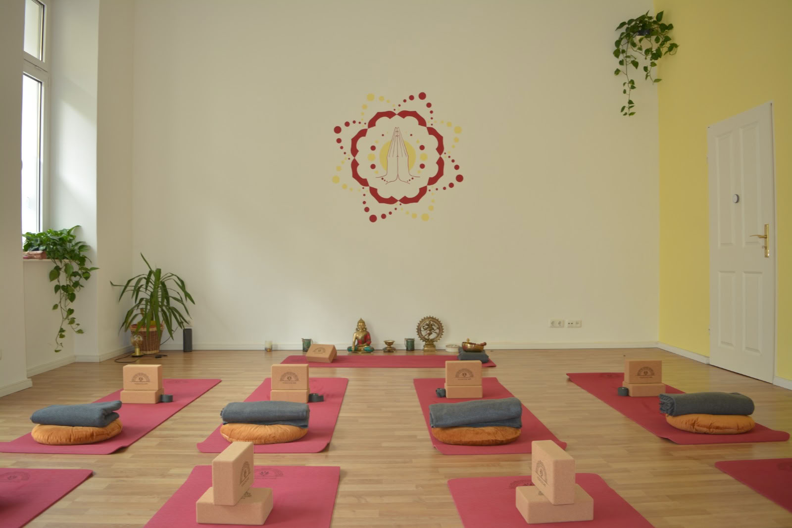 Yogicescape - Studio di Yoga e Benessere