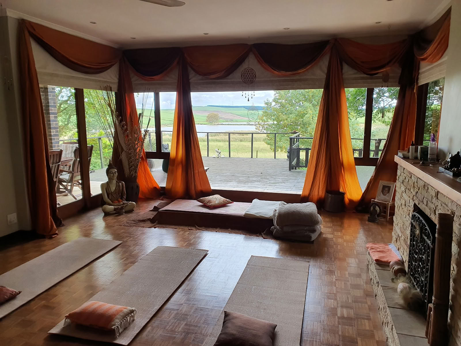 Ritiro di Yoga in Campagna Pathways