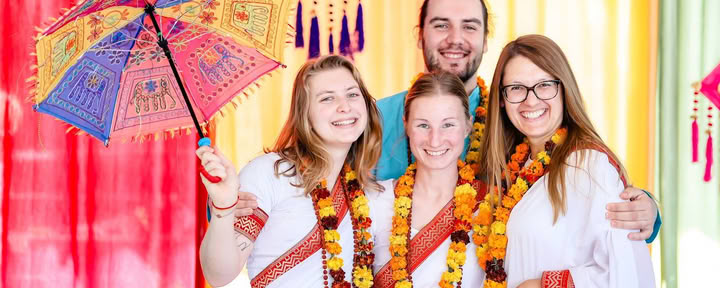 Rishikesh Yogkulam - Migliore scuola di yoga a Rishikesh, India